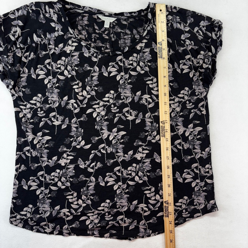 Lucky Brand Tops Bundle Women Large Blue Paisley Peasant Black Floral Tee 2 lot - Picture 8 of 11